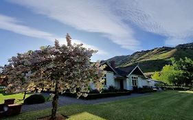 Hurunui Homestead Bed And Breakfast