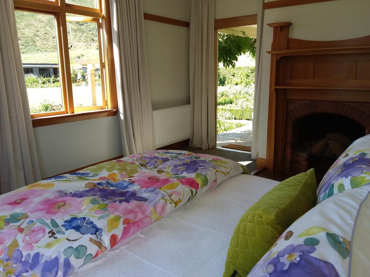 Hurunui Homestead Bed And Breakfast Hawarden Exterior photo